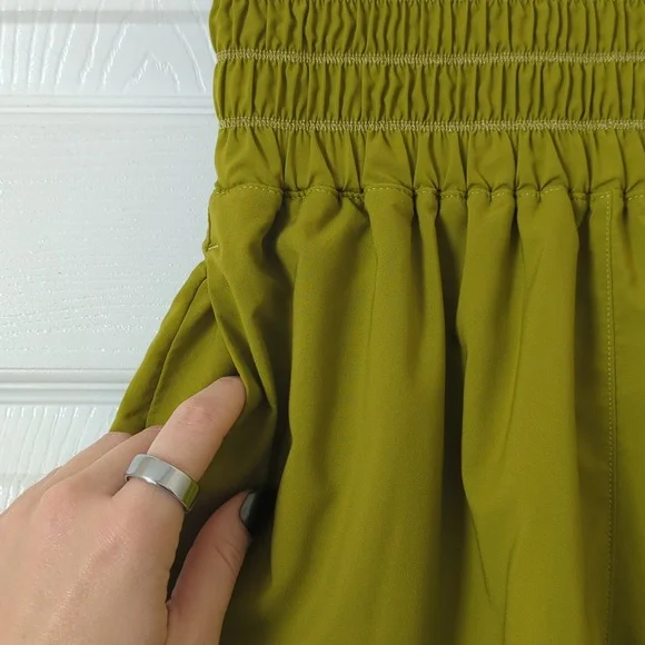 Nike One Dri-Fit Ultra High Waisted 3" Brief Lined Athletic Shorts Moss Green S - Picture 4 of 14